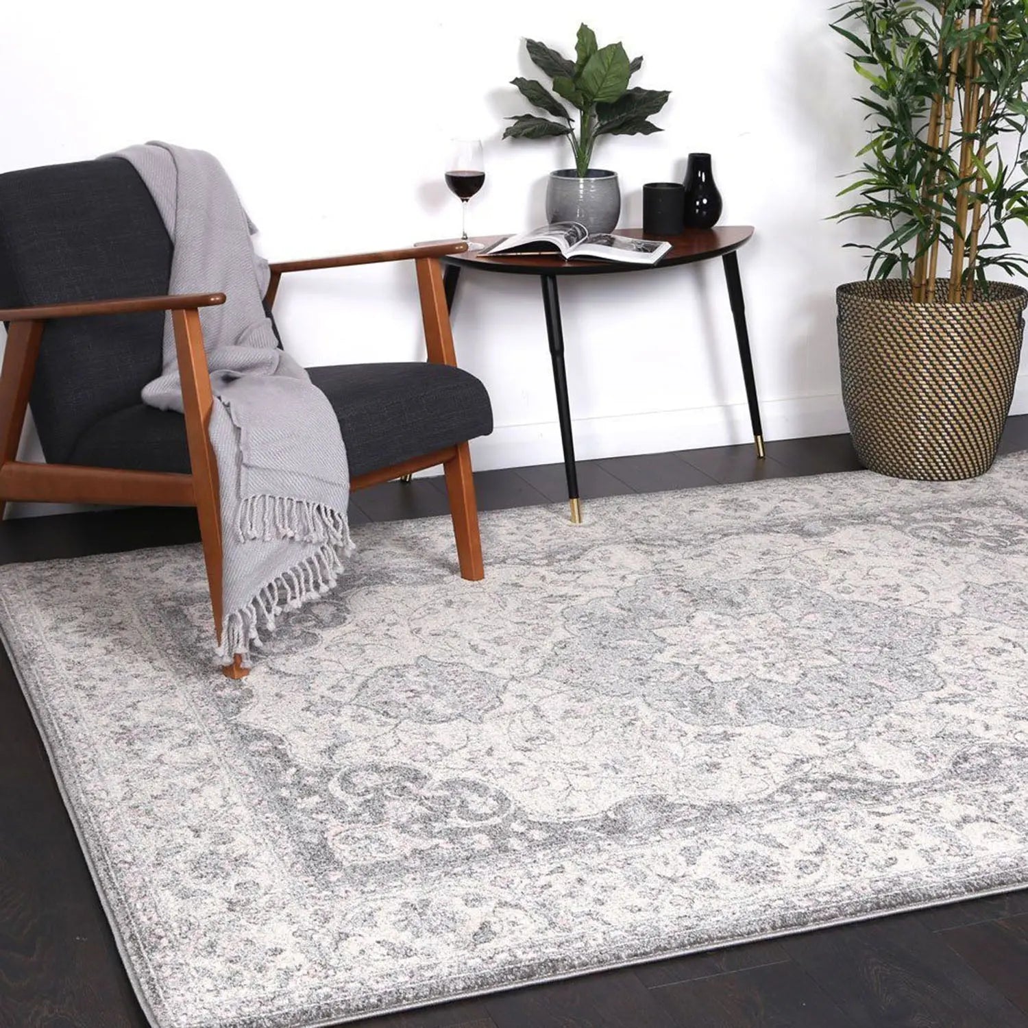 Delicate Grey Oriental Rug - Rugs - Rugs a Million