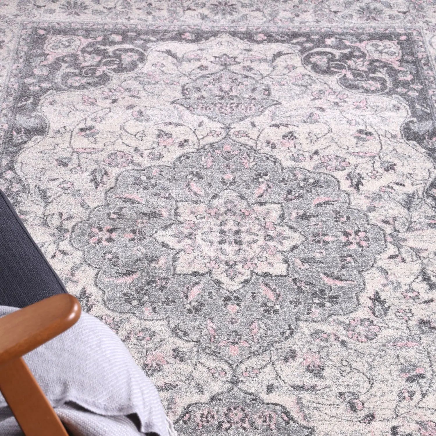 Delicate Grey Oriental Rug - Rugs - Rugs a Million