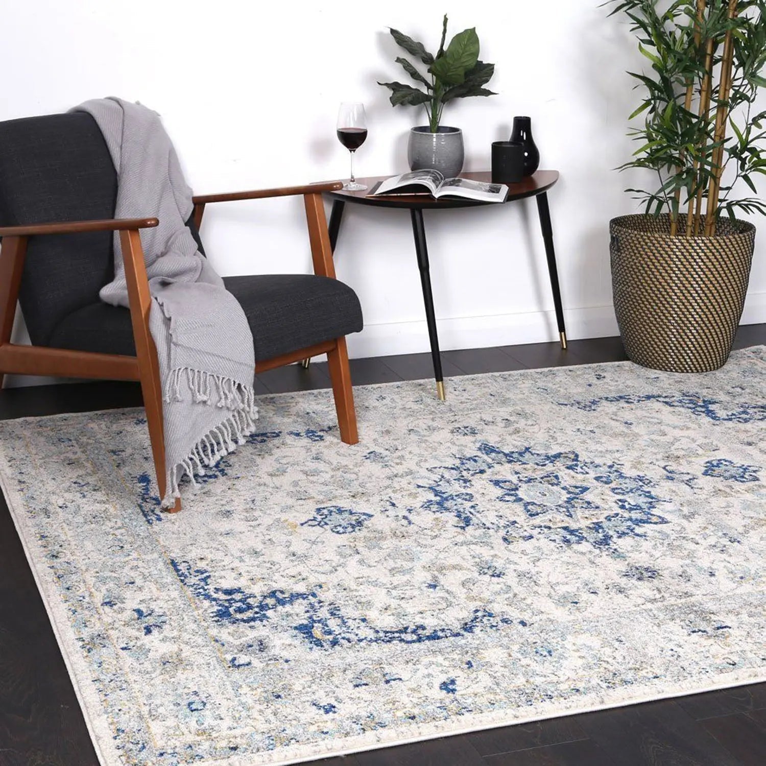 Delicate Navy Blue Traditional Rug - Rugs - Rugs a Million