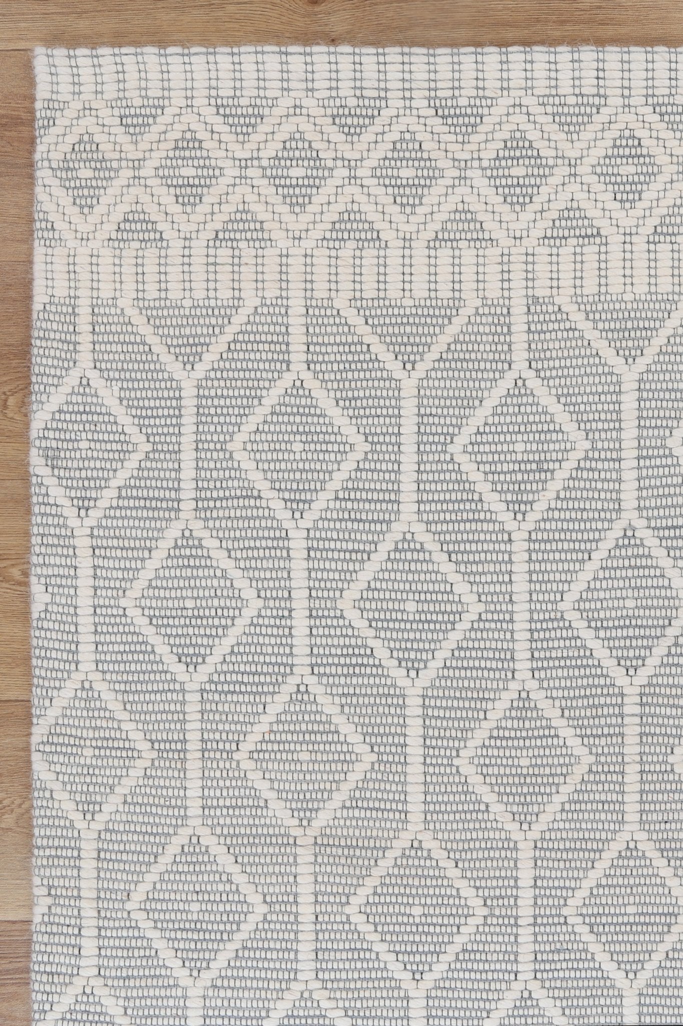 Pani Lattice Light Grey Wool Rug - Rug - Rugs a Million