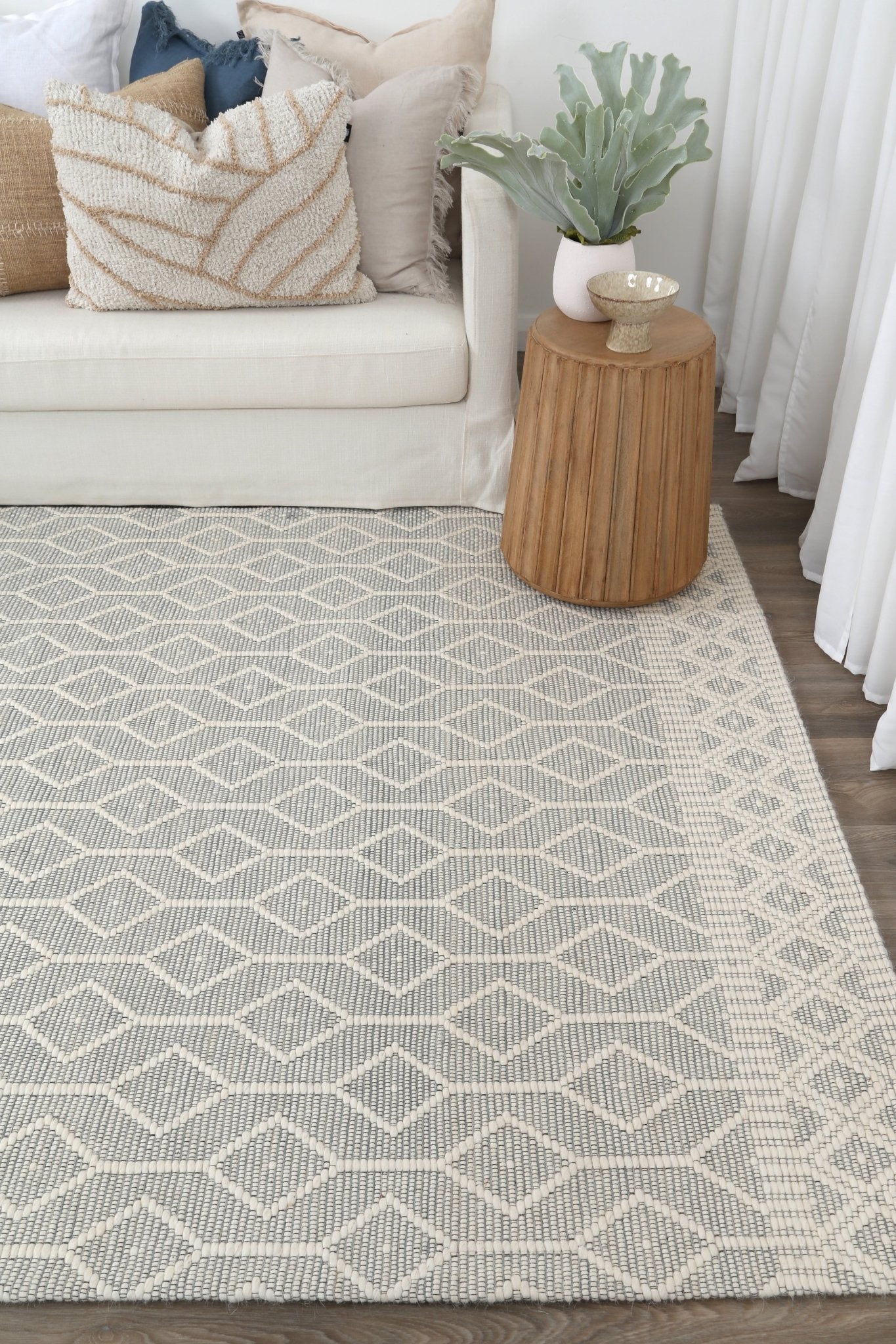 Pani Lattice Light Grey Wool Rug - Rug - Rugs a Million